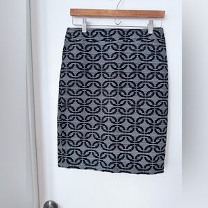 Ann Taylor Midi Black Pattern Skirt Size 4